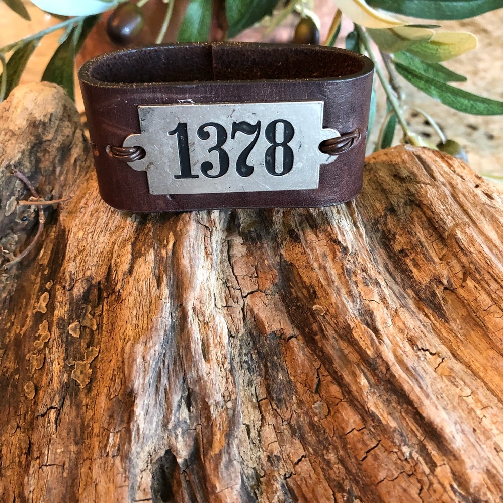 Coin cuff - Picture 4 of 8